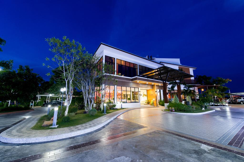 Mamaison Hotel Μπούρι Ραμ Εξωτερικό φωτογραφία